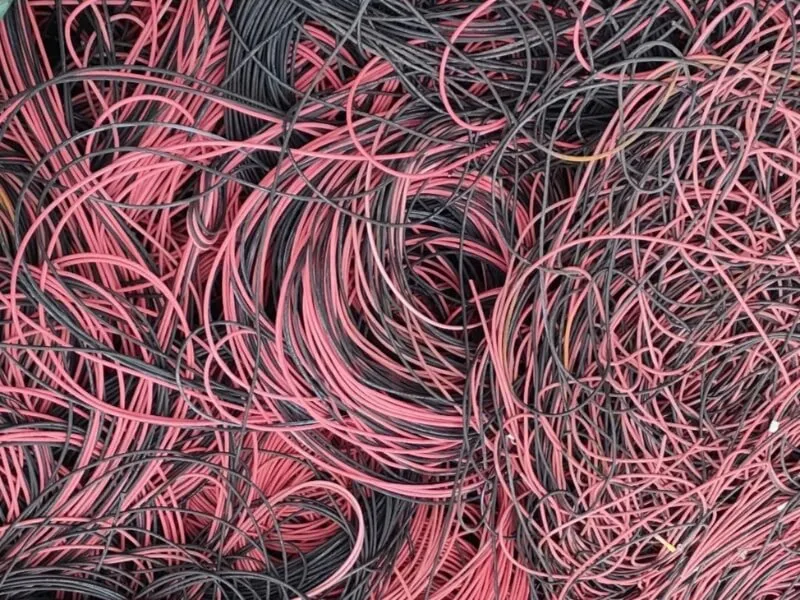 Thu mua dây điện DC Solar