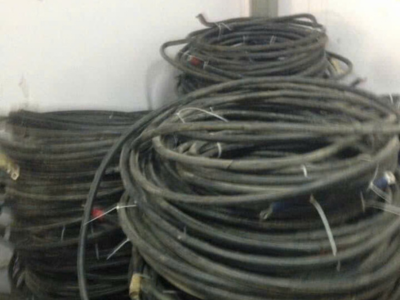 Thu mua dây cáp điện 3 pha cũ, cáp đồng lõi to phế liệu